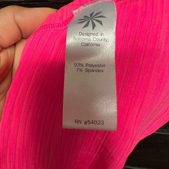 Athleta Hot Pink Workout Top - Picture 6 of 6